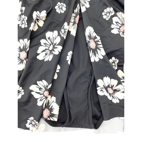 Womens One Piece Swimsuit Black White Pink Accent Size 12 NWT - Picture 3 of 4